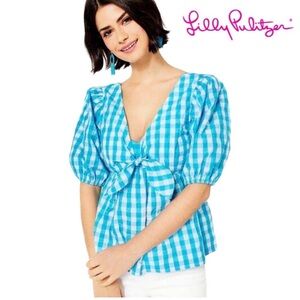 Lilly Pulitzer Gingham Top. Size 2. Puff sleeves.  Blue & white